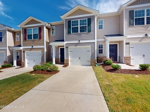 Townhouse For Sale - 2705 Gracie Lane<br/> Carthage, NC 28327