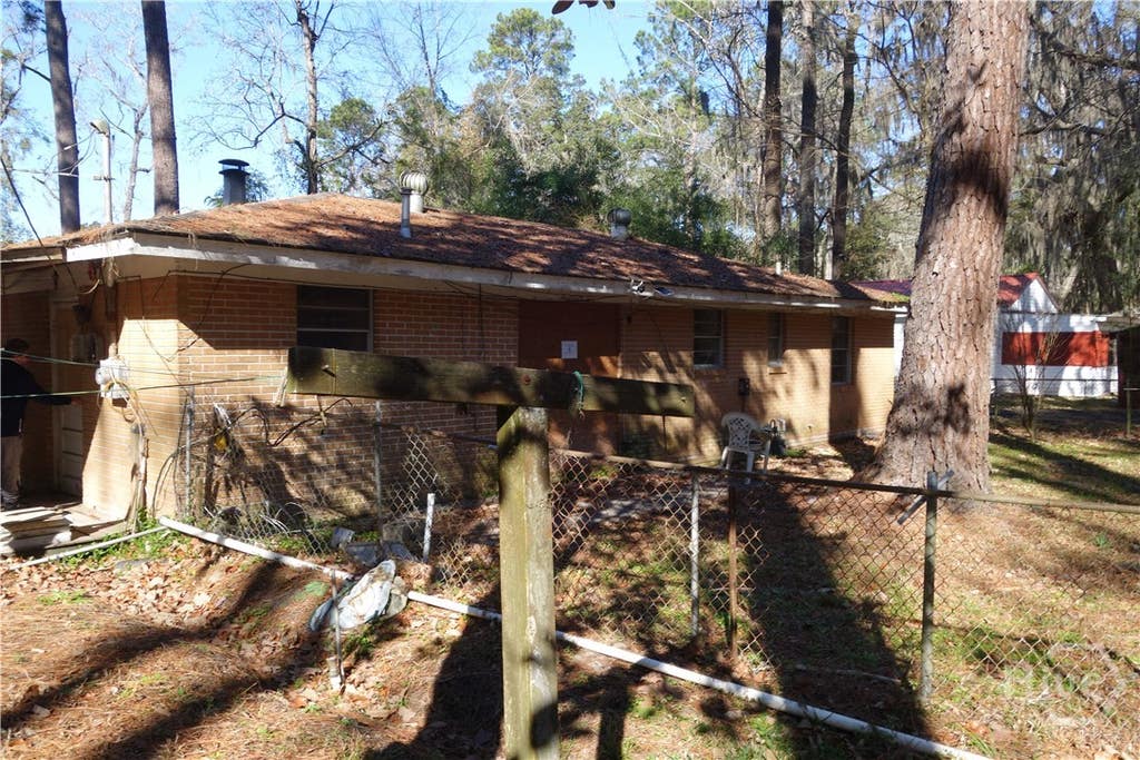 Photo of 8 Salt Creek Road, Garden City, GA 31405 (MLS # SA358114)