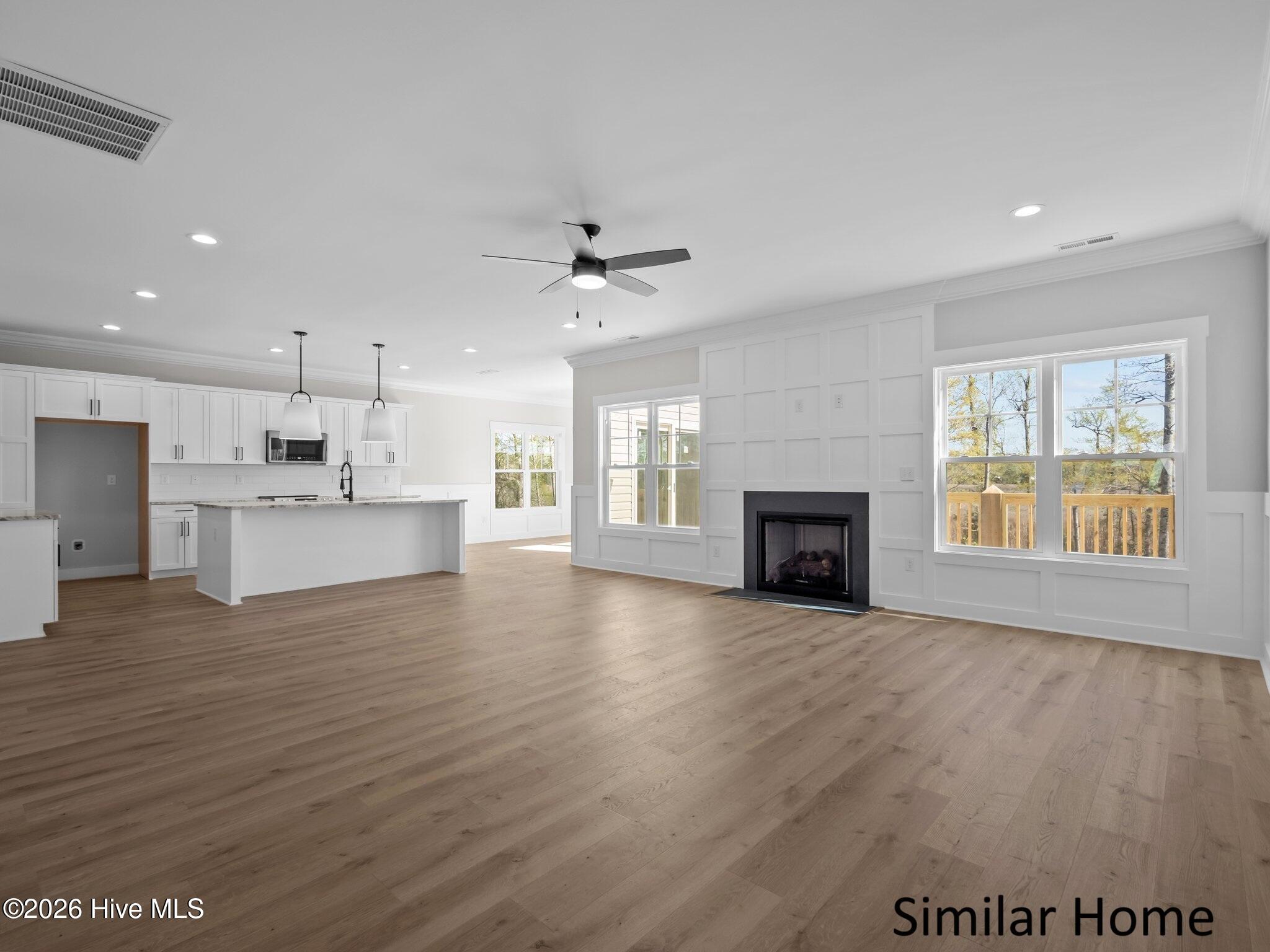 289 E Ivybridge Drive