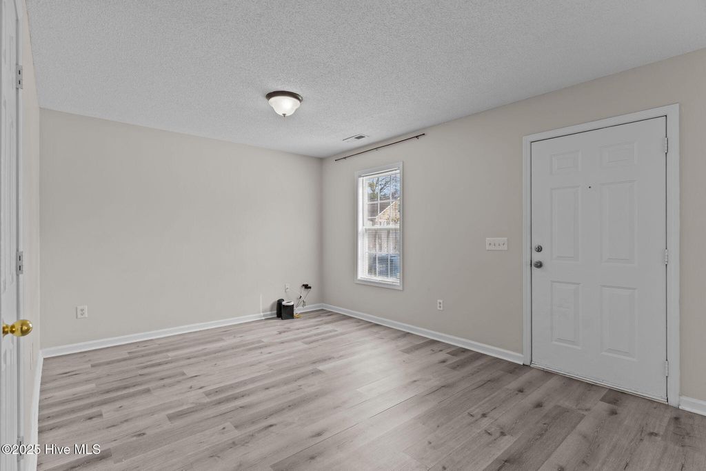 Photo of 709 Wooster Street, Wilmington, NC 28401 (MLS # 100534233)