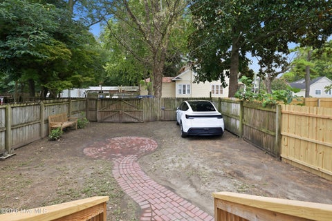 Tiny photo for 403 N Market Street, Washington, NC 27889 (MLS # 100599746)