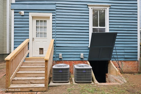 Tiny photo for 403 N Market Street, Washington, NC 27889 (MLS # 100599746)