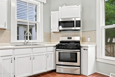 Tiny photo for 403 N Market Street, Washington, NC 27889 (MLS # 100599746)