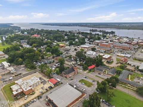 Tiny photo for 403 N Market Street, Washington, NC 27889 (MLS # 100599746)