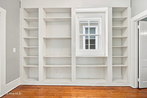 Tiny photo for 403 N Market Street, Washington, NC 27889 (MLS # 100599746)
