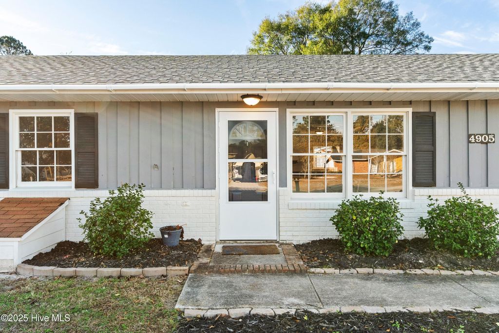 Photo of 4905 Tupelo Drive, Wilmington, NC 28411 (MLS # 100546028)