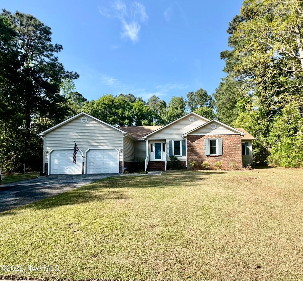Photo of 180 Baytree Drive, Jacksonville, NC 28546 (MLS # 100568535)