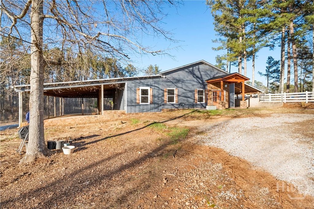 Photo of 239 Jeremy Drive, Colbert, GA 30628 (MLS # CL349513)