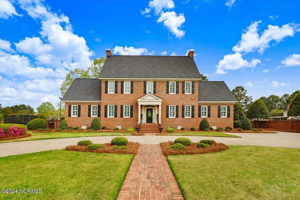 Photo of 604 Hillcrest Place, Goldsboro, NC 27534 (MLS # 100558061)