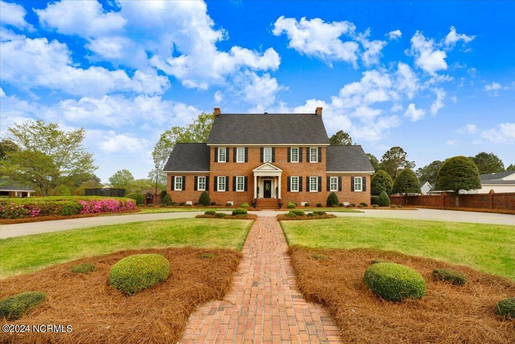 Photo of 604 Hillcrest Place, Goldsboro, NC 27534 (MLS # 100558061)