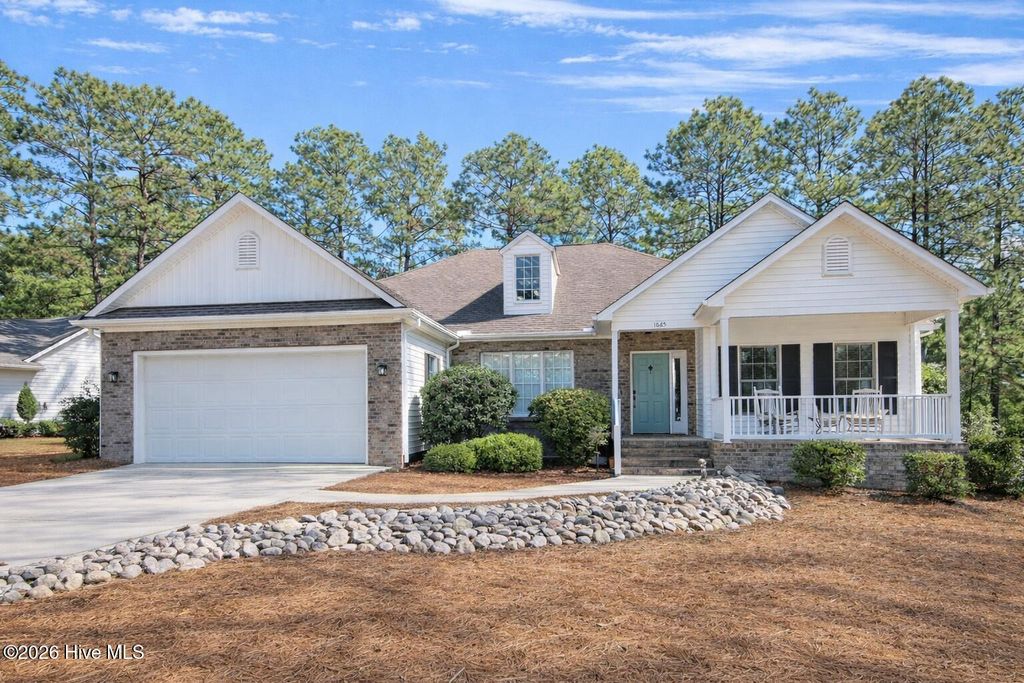 Photo of 1665 Longleaf Drive E, Pinehurst, NC 28374 (MLS # 100559157)