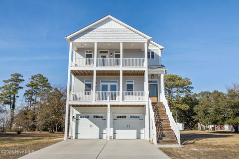Photo of 152 Pelican Drive, Newport, NC 28570 (MLS # 100547700)