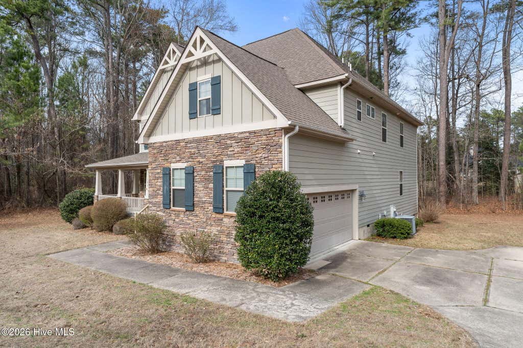Photo of 195 Glenmoor Drive, Southern Pines, NC 28387 (MLS # 100593182)
