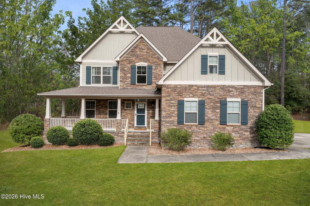 Photo of 195 Glenmoor Drive, Southern Pines, NC 28387 (MLS # 100593182)