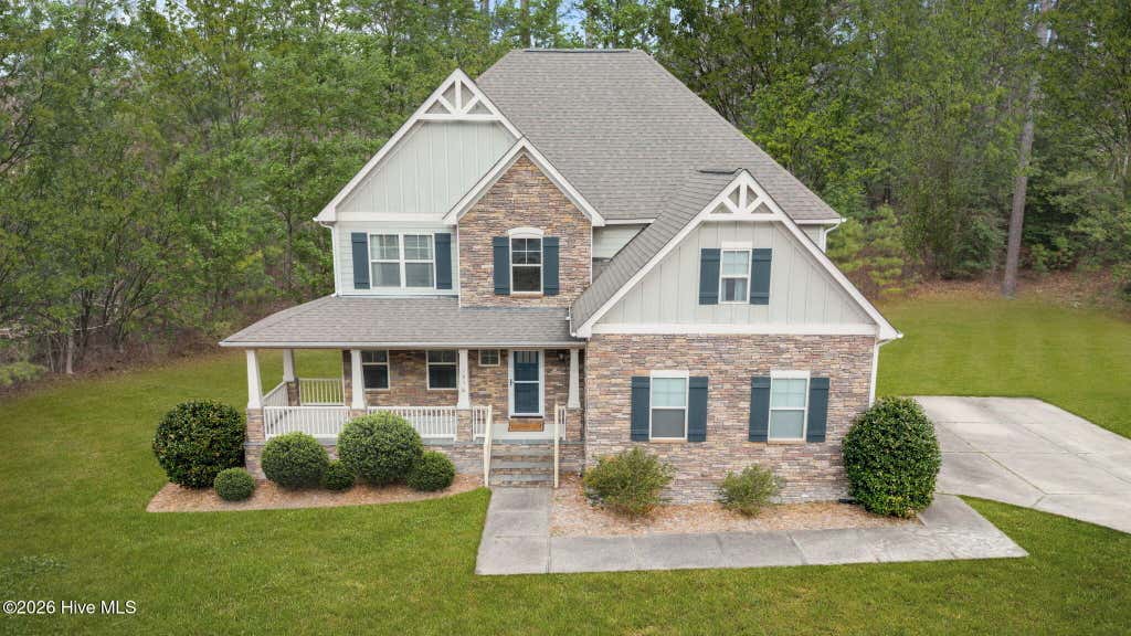 Photo of 195 Glenmoor Drive, Southern Pines, NC 28387 (MLS # 100593182)