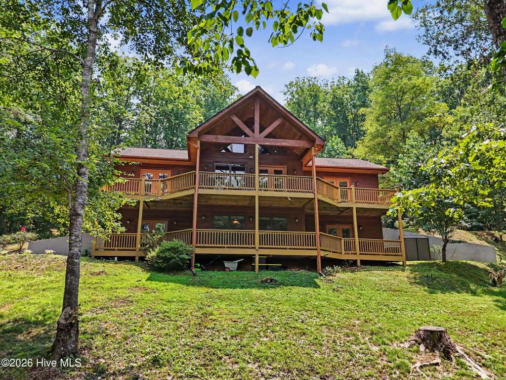 Photo of 210 Majestic Drive, Hayesville, NC 28904 (MLS # 100595036)