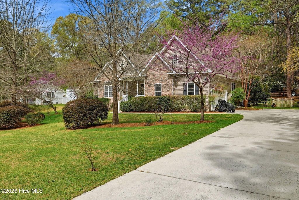 Photo of 205 Selkirk Trail, Southern Pines, NC 28387 (MLS # 100563717)