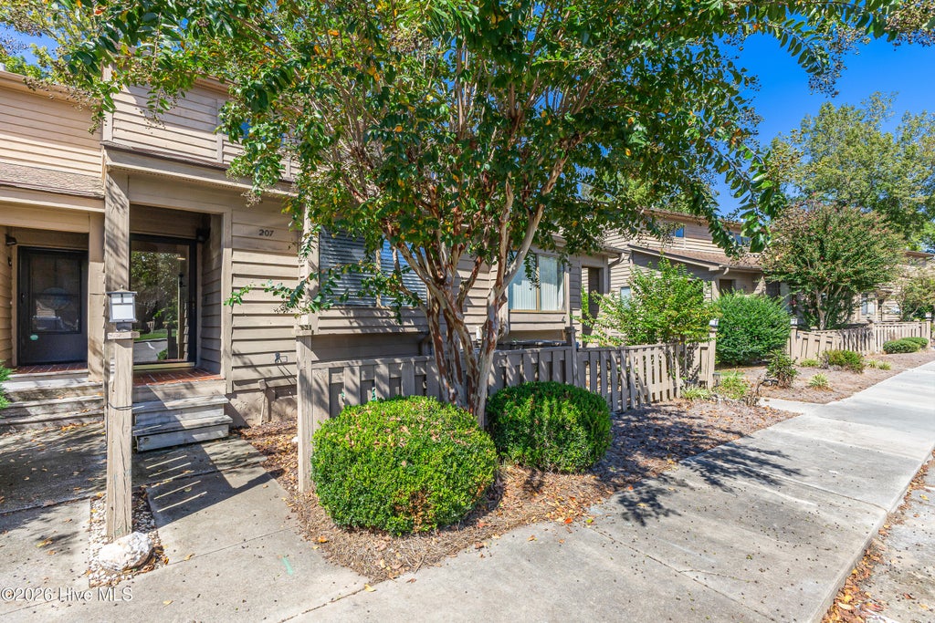 Photo of 207 Saint Luke Court, Wilmington, NC 28409 (MLS # 100609168)