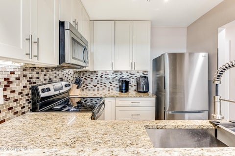 Tiny photo for 207 Saint Luke Court, Wilmington, NC 28409 (MLS # 100609168)