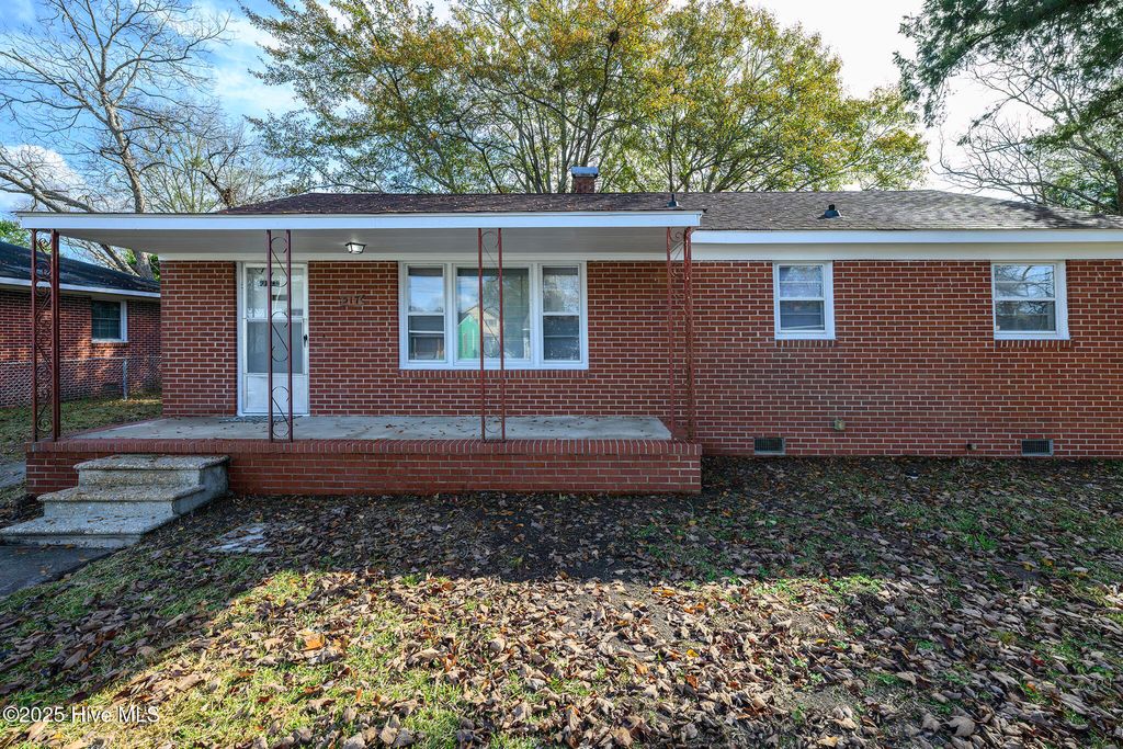 Photo of 517 Ruth Avenue, New Bern, NC 28560 (MLS # 100546087)