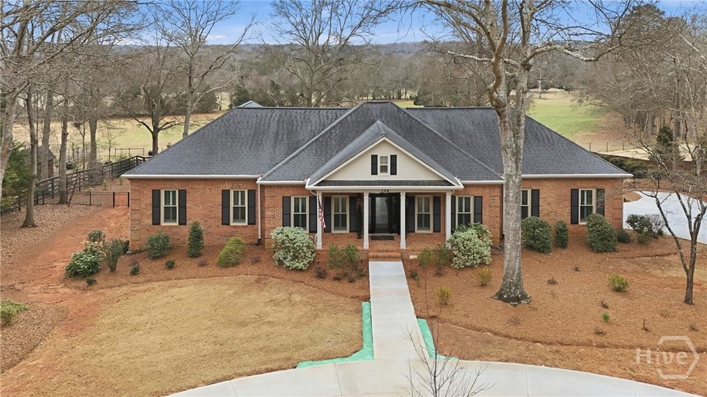 Photo of 136 Deerhollow Road, Bogart, GA 30622 (MLS # CL349856)