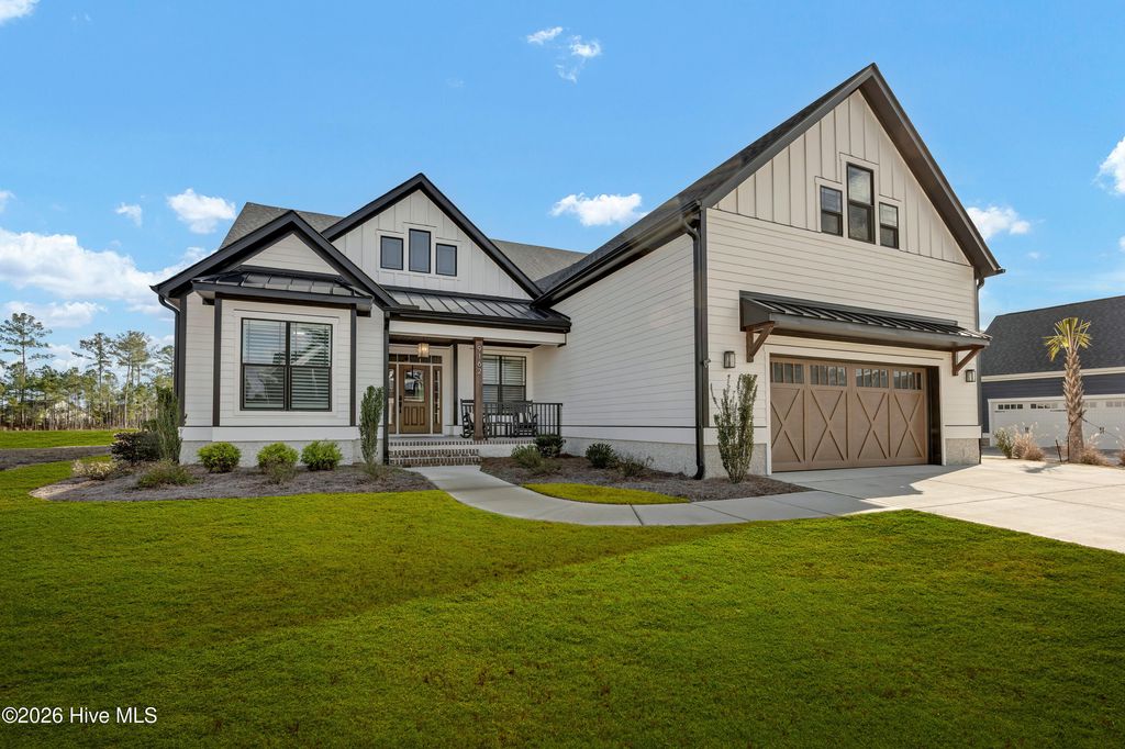 Photo of 9162 Crossbill Drive, Leland, NC 28451 (MLS # 100564119)