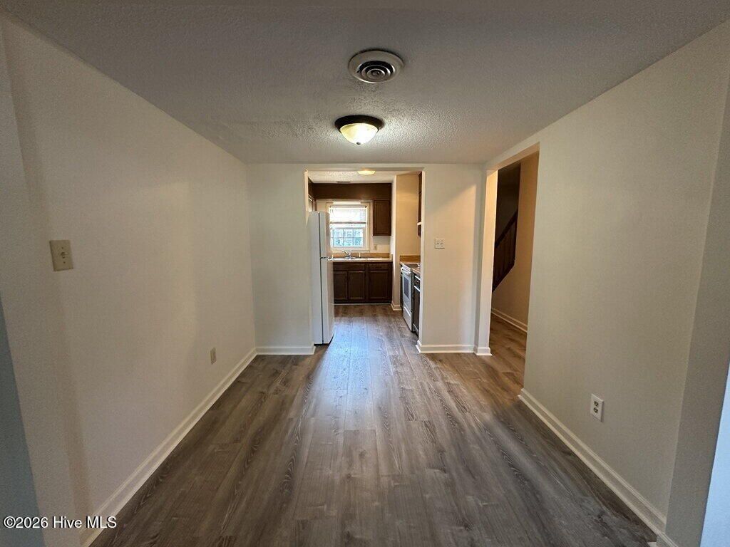 Photo of 103 Palace Circle, Jacksonville, NC 28546 (MLS # 100553683)