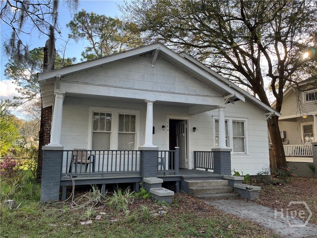 Photo of 725 E 36th Street, Savannah, GA 31401 (MLS # SA346524)
