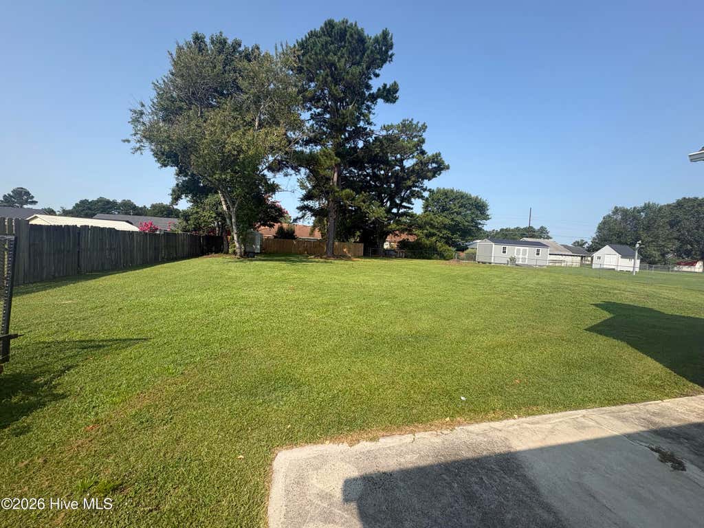 Photo of 105 Fodder Drive, Hubert, NC 28539 (MLS # 100595792)