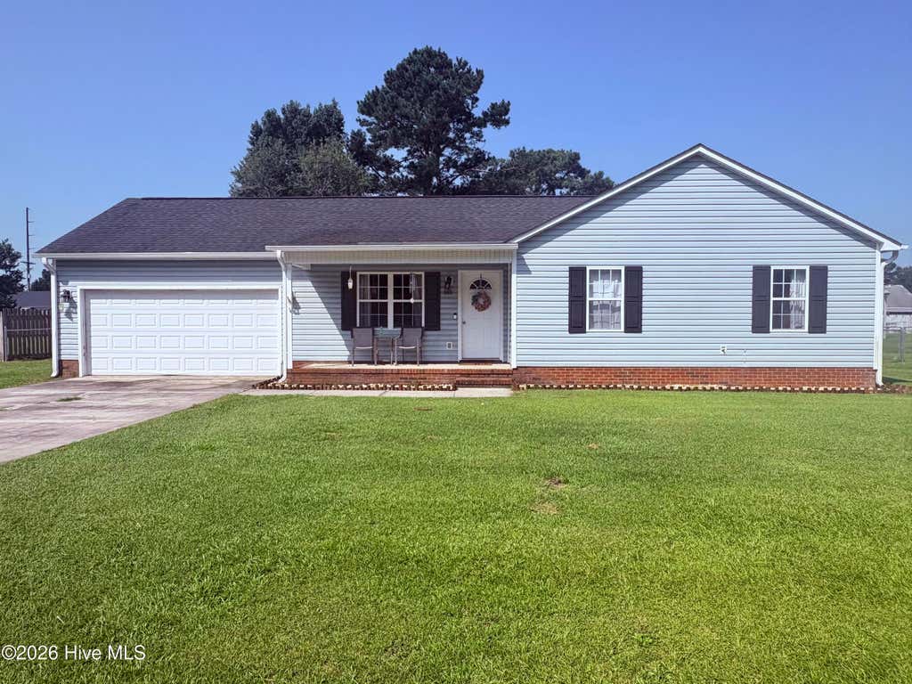 Photo of 105 Fodder Drive, Hubert, NC 28539 (MLS # 100595792)