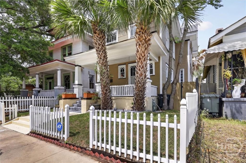 Photo of 310 W 39th Street, Savannah, GA 31401 (MLS # SA355395)