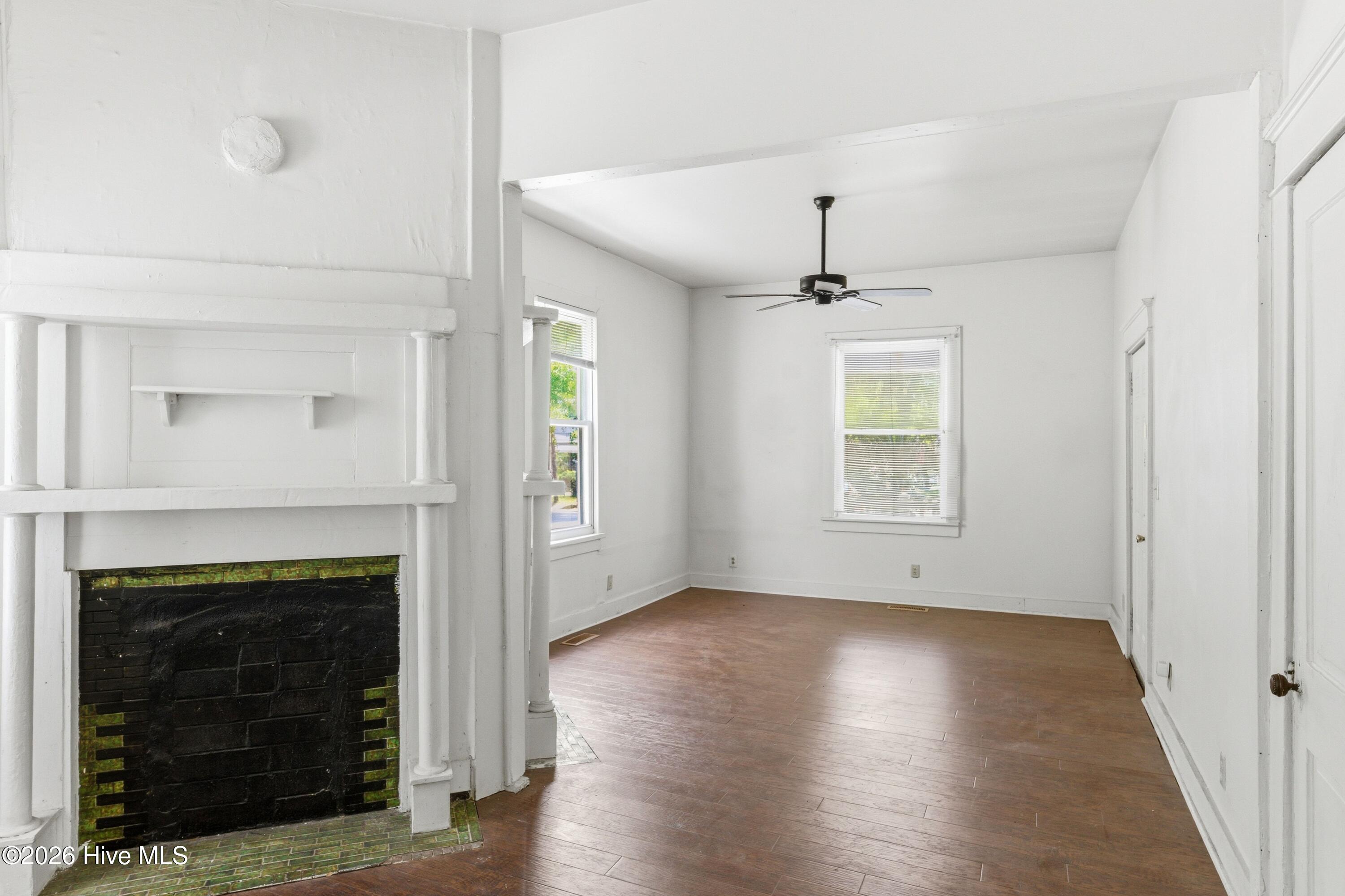 623 S 6th Street