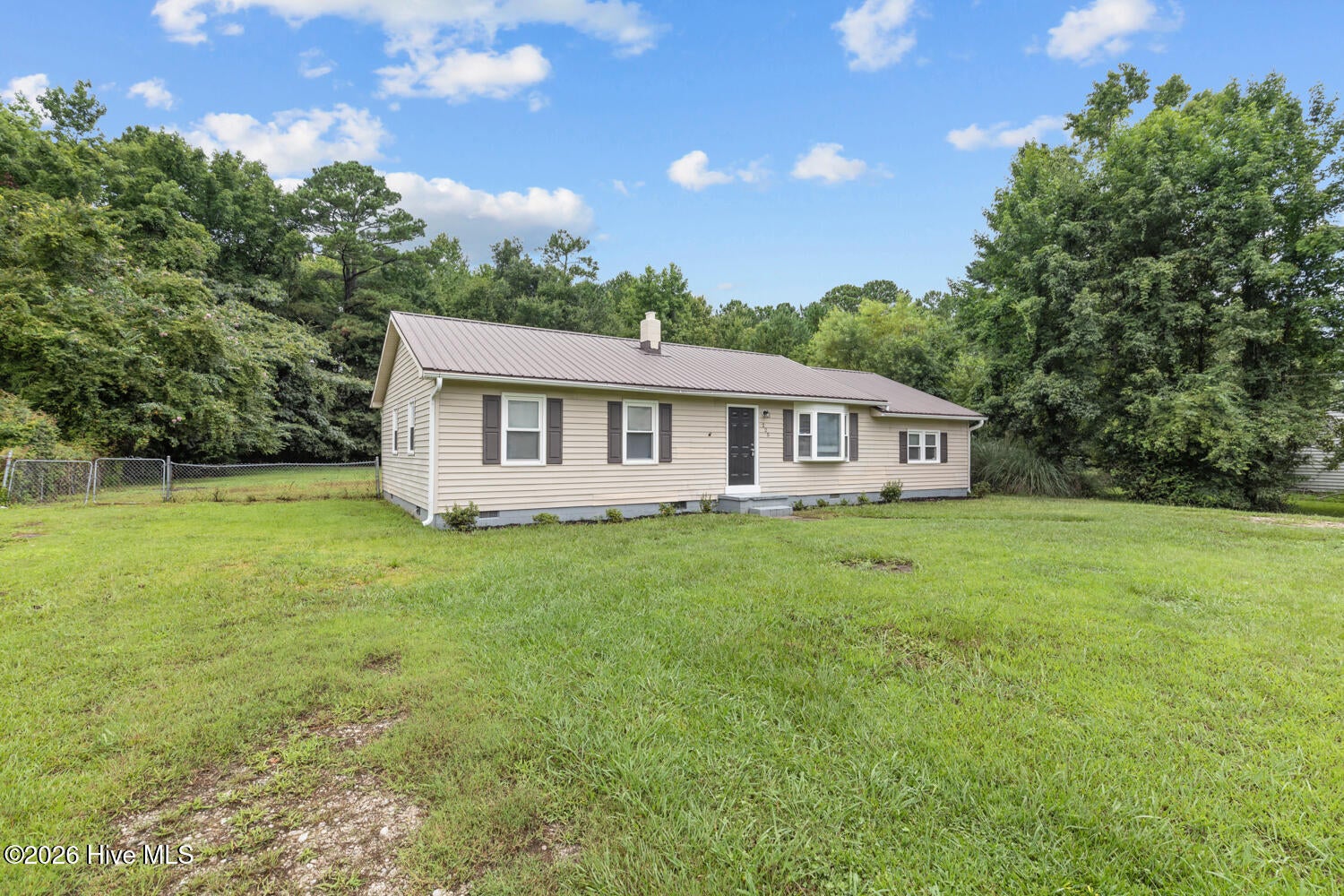 225 Lakewood Drive