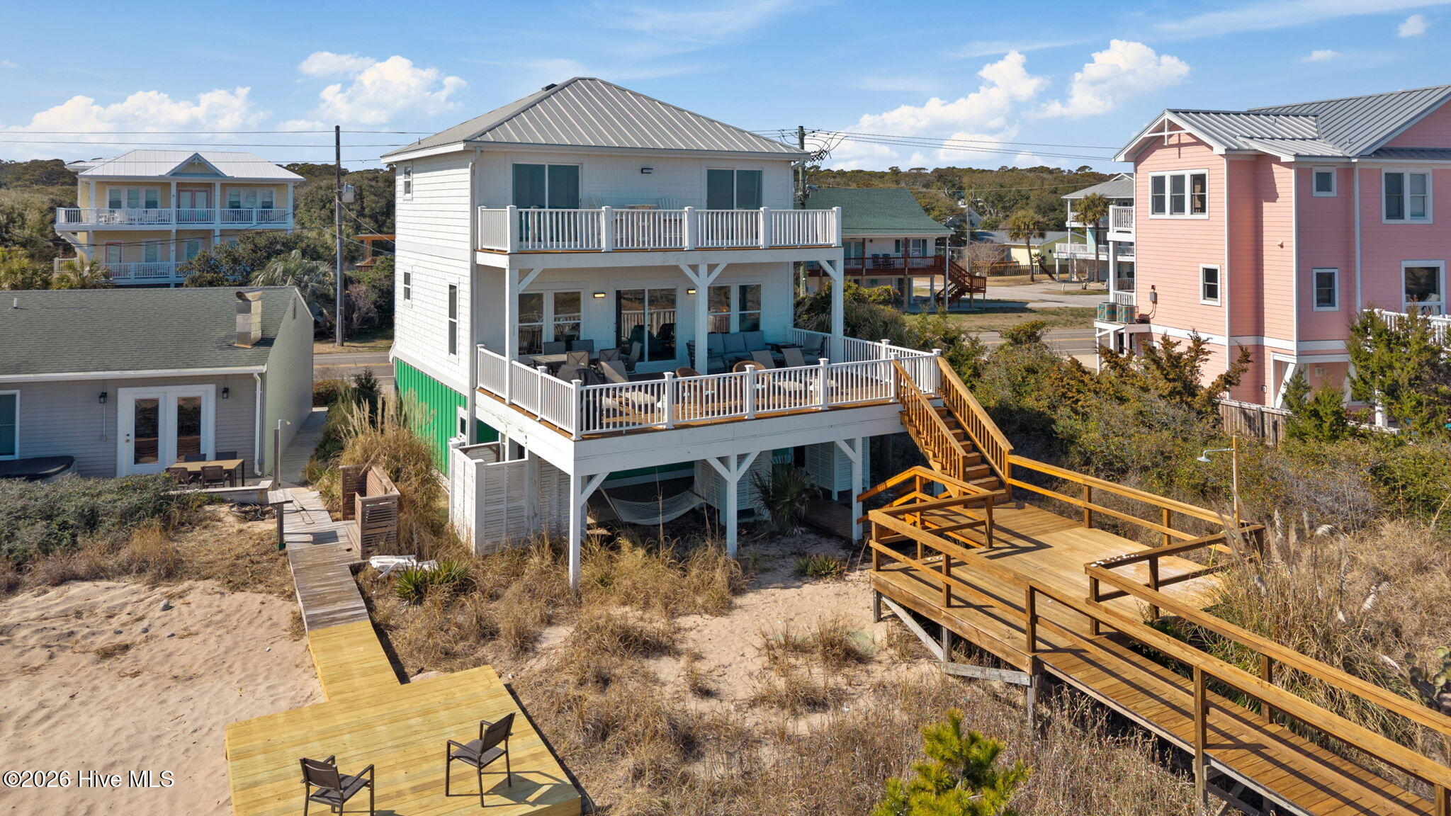 813 Fort Fisher Boulevard S