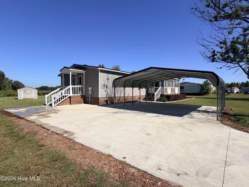 Photo of 1387 Acorn Hill Road, Tarboro, NC 27886 (MLS # 100609160)