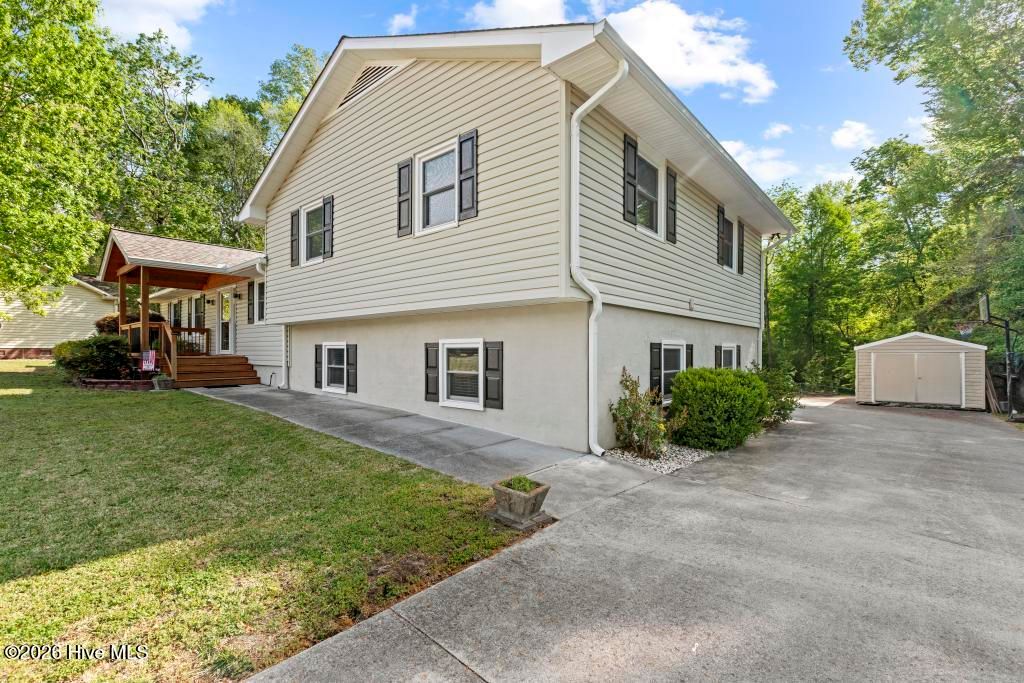 Photo of 222 Edgewood Drive, Jacksonville, NC 28546 (MLS # 100570465)