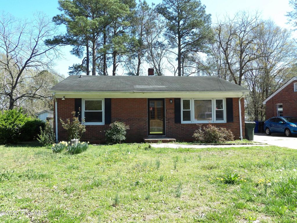 Photo of 1113 Woodrow Street S, Wilson, NC 27893 (MLS # 100562797)