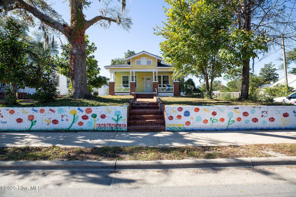 Photo of 2046 Carolina Beach Road, Wilmington, NC 28401 (MLS # 100540157)