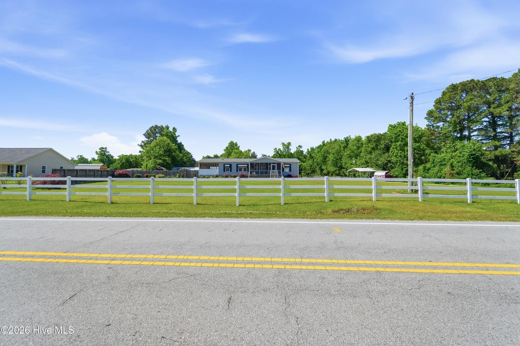 Photo of 545 Koonce Fork Road, Richlands, NC 28574 (MLS # 100572075)