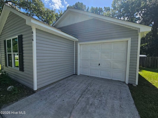 616 S HAMPTON DR, JACKSONVILLE, NC 28546 - Image a7e441513818364a59fbb06f60e6cd48/2506247806