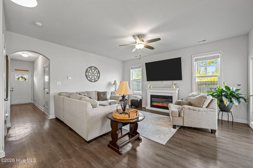 Photo of 401 Vandemere Court, Holly Ridge, NC 28445 (MLS # 100569724)