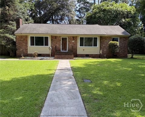 Homes For Sale - 23 E 66th Street<br/> Savannah, GA 31405
