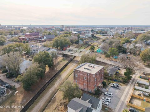 Tiny photo for 614 Peacock Lane #Apt 1, Wilmington, NC 28401 (MLS # 100549852)