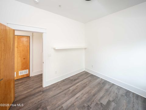 Tiny photo for 614 Peacock Lane #Apt 1, Wilmington, NC 28401 (MLS # 100549852)