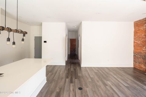 Tiny photo for 614 Peacock Lane #Apt 1, Wilmington, NC 28401 (MLS # 100549852)