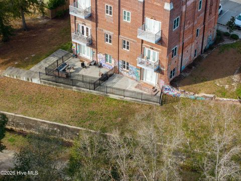 Tiny photo for 614 Peacock Lane #Apt 1, Wilmington, NC 28401 (MLS # 100549852)