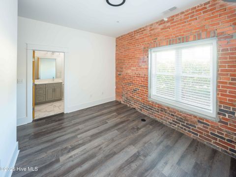 Tiny photo for 614 Peacock Lane #Apt 1, Wilmington, NC 28401 (MLS # 100549852)