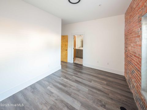 Tiny photo for 614 Peacock Lane #Apt 1, Wilmington, NC 28401 (MLS # 100549852)