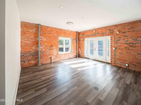 Tiny photo for 614 Peacock Lane #Apt 1, Wilmington, NC 28401 (MLS # 100549852)