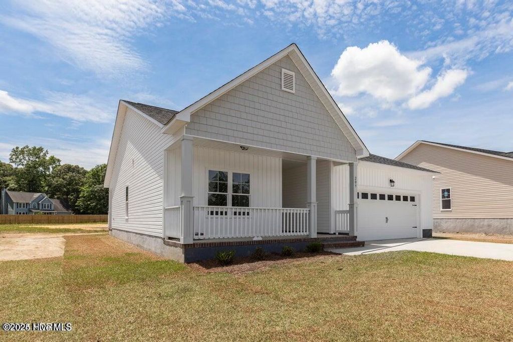 Photo of 315 E Theriualt Court, Jacksonville, NC 28540 (MLS # 100525735)